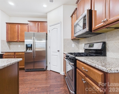 6005 Sweetbay Lane - Photo Thumbnail 1