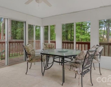 7312 Barcliff Drive - Photo Thumbnail 4