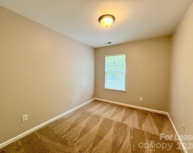 11257 Lions Mane Street - Photo Thumbnail 10