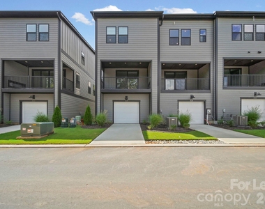 424 Old Town Village Road - Photo Thumbnail 4