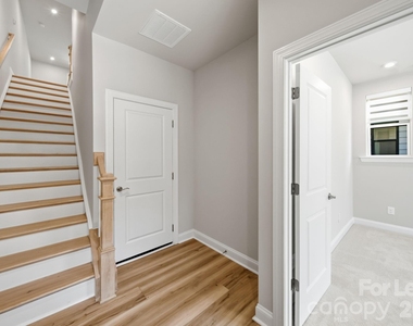 424 Old Town Village Road - Photo Thumbnail 10