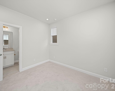 424 Old Town Village Road - Photo Thumbnail 6