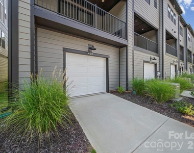 424 Old Town Village Road - Photo Thumbnail 3