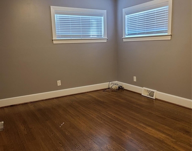 306 Westover Avenue - Photo Thumbnail 7