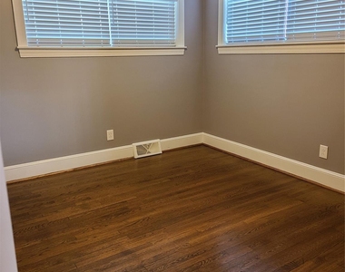 306 Westover Avenue - Photo Thumbnail 4