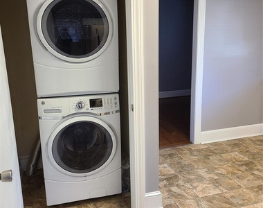 306 Westover Avenue - Photo Thumbnail 5