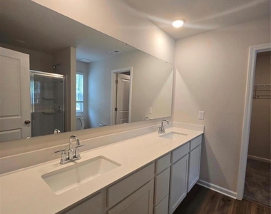 13123 Hampton Bay Lane - Photo Thumbnail 7