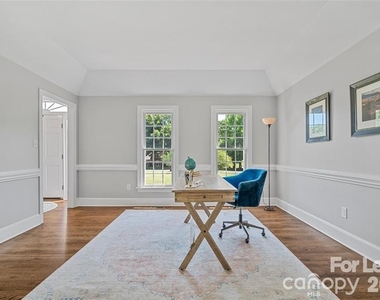 6135 Highview Road - Photo Thumbnail 4