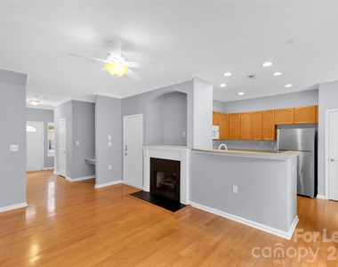 15407 St Christopher Court - Photo Thumbnail 5