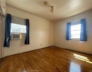 2259 S San Antonio - Photo Thumbnail 3