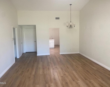 17135 Village 17 - Photo Thumbnail 3