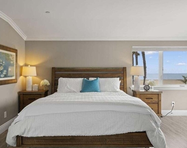 104 La Brea Street - Photo Thumbnail 27