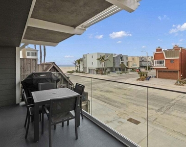 104 La Brea Street - Photo Thumbnail 20