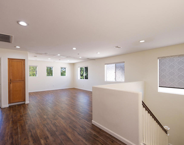 778 Entrada Drive - Photo Thumbnail 14