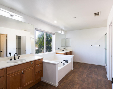 778 Entrada Drive - Photo Thumbnail 25