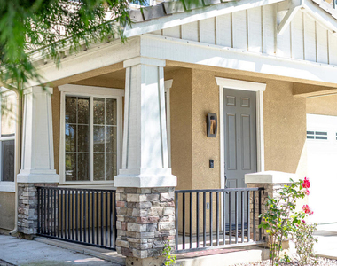 778 Entrada Drive - Photo Thumbnail 34