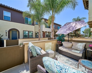 10526 Triple Crown Lane - Photo Thumbnail 24