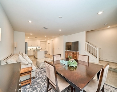10526 Triple Crown Lane - Photo Thumbnail 3