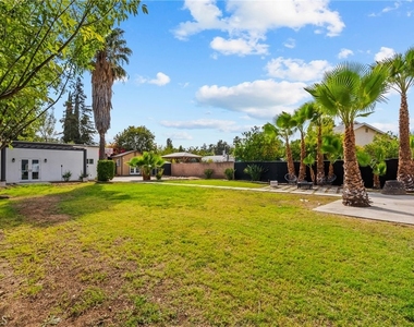 23036 Burbank - Photo Thumbnail 47