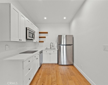 23036 Burbank - Photo Thumbnail 59