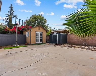 23036 Burbank - Photo Thumbnail 51