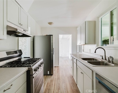 9652 Rincon Avenue - Photo Thumbnail 8