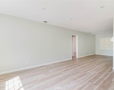 9652 Rincon Avenue - Photo Thumbnail 4