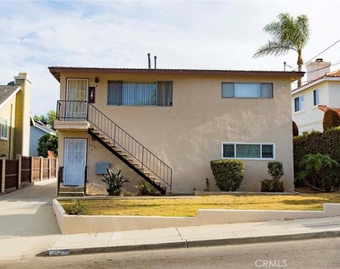 1932 Gates Avenue - Photo Thumbnail 20