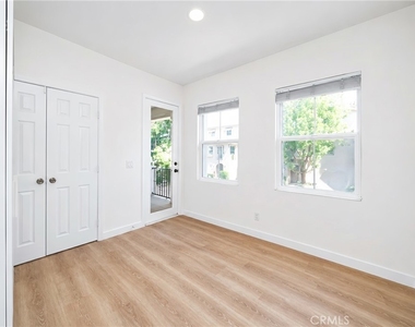 140 Talmadge - Photo Thumbnail 13