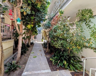1019 6th Street - Photo Thumbnail 18