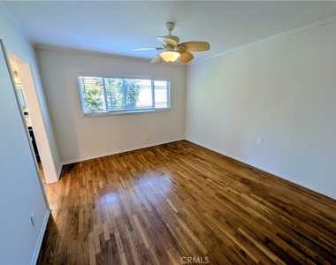 1019 6th Street - Photo Thumbnail 8