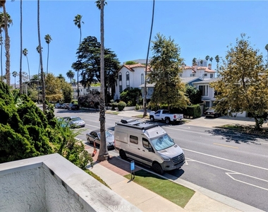 1019 6th Street - Photo Thumbnail 15