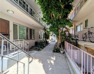 1019 6th Street - Photo Thumbnail 17