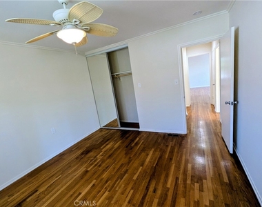 1019 6th Street - Photo Thumbnail 9