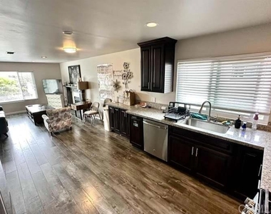 9829 Caspi Gardens Drive - Photo Thumbnail 2