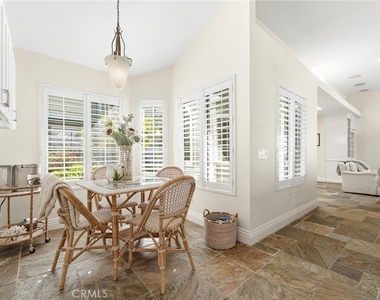 18 Byron Close - Photo Thumbnail 8