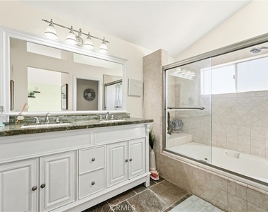 18 Byron Close - Photo Thumbnail 13