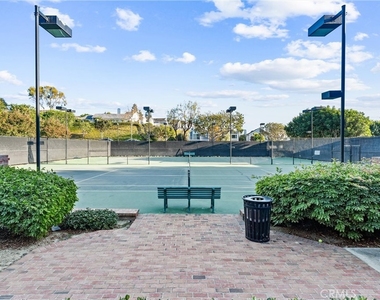 18 Byron Close - Photo Thumbnail 22