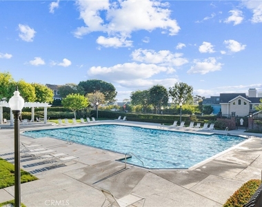 18 Byron Close - Photo Thumbnail 20