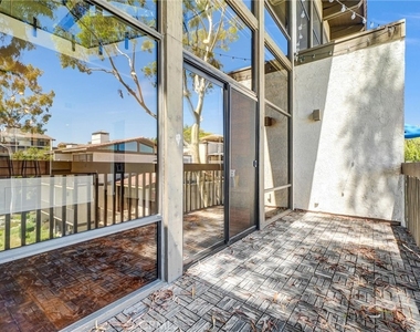 5308 Marina Pacifica S - Photo Thumbnail 29