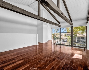 5308 Marina Pacifica S - Photo Thumbnail 21