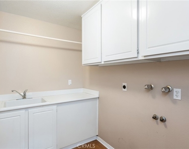 2550 Reynolds Drive - Photo Thumbnail 16