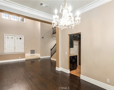 2550 Reynolds Drive - Photo Thumbnail 5