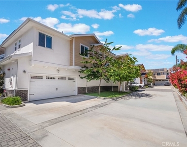 2573 Elden Ave - Photo Thumbnail 34