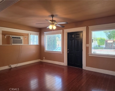 1176 N Park Avenue - Photo Thumbnail 2
