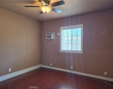 1176 N Park Avenue - Photo Thumbnail 7