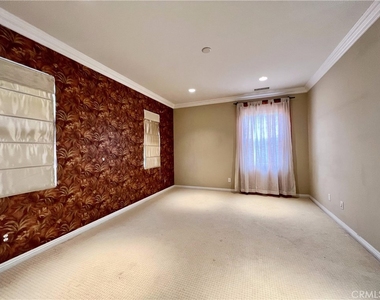 3974 E Callaway Drive - Photo Thumbnail 18