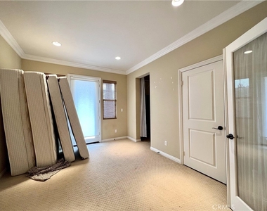 3974 E Callaway Drive - Photo Thumbnail 11