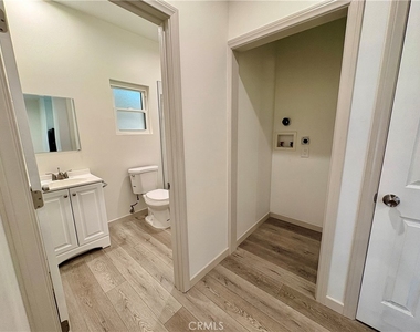4585 Hawthorne - Photo Thumbnail 11