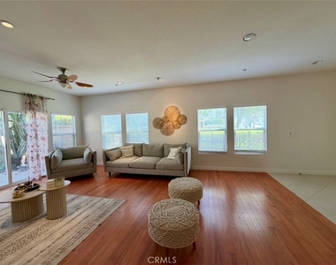 7331 Shelby Pl Apt 102 - Photo Thumbnail 3